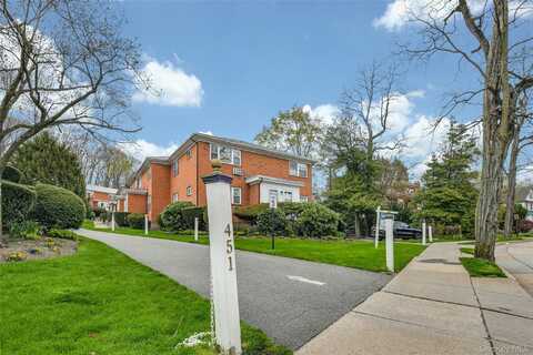451 Main Street, Northport, NY 11768