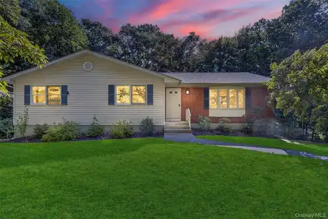 190 Schlueter Drive, Hopewell Junction, NY 12533