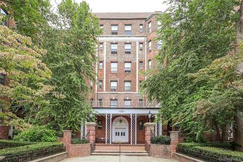84-51 Beverly Rd, Kew Gardens, NY 11415