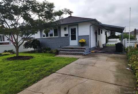 206 N Kentucky Avenue, Massapequa, NY 11758