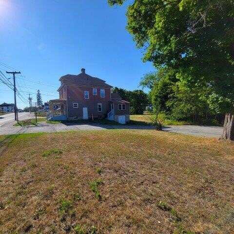 49 W Broadway, Lincoln, ME 04457