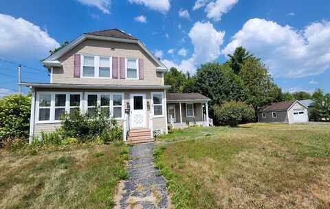 17 Bates Street, Millinocket, ME 04462
