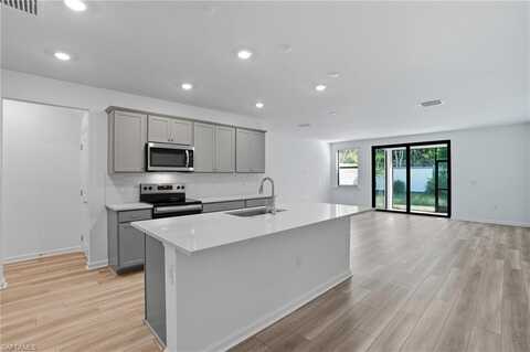 27883 Radiant, BONITA SPRINGS, FL 34135