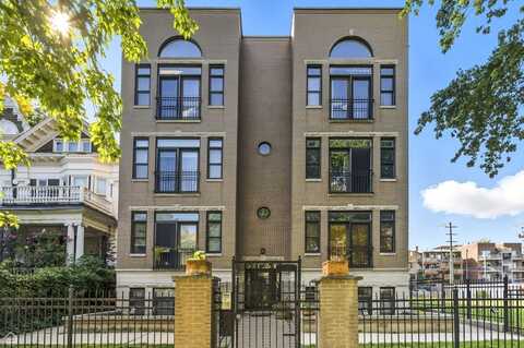 4606 N Malden Street, Chicago, IL 60640