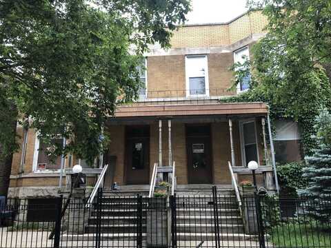 3545 N Sheffield Avenue, Chicago, IL 60657