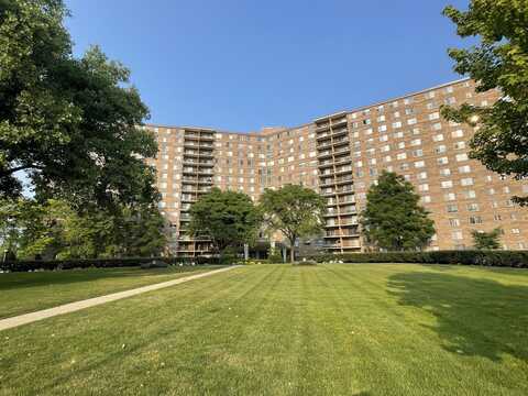 7141 N Kedzie Avenue, Chicago, IL 60645