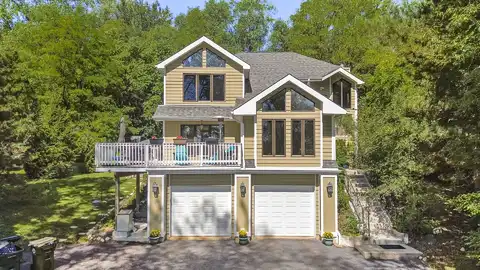 902 Spring Beach Way, Cary, IL 60013