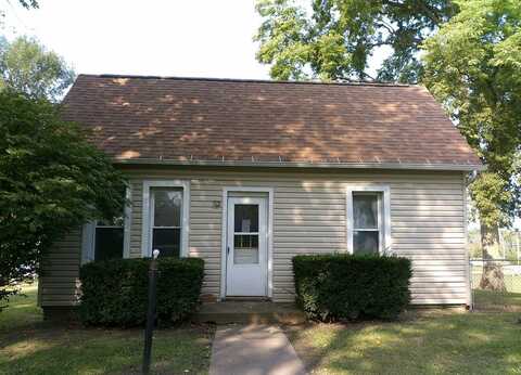 701 S Cain Street, Clinton, IL 61727