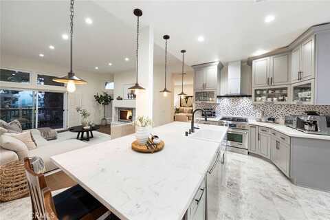 16 Lucerne, Newport Beach, CA 92660