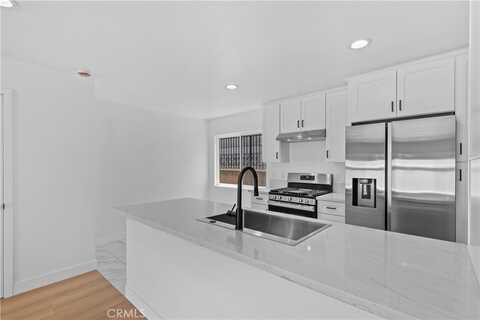 9019 Cedros Avenue, Panorama City, CA 91402