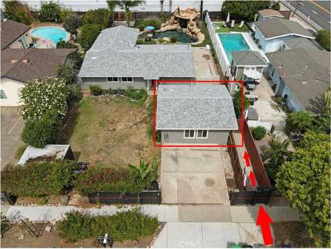 806 Towne Street, Costa Mesa, CA 92627