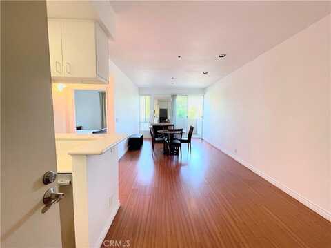 19350 Sherman Way, Reseda, CA 91335