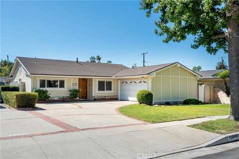 15846 Liggett, North Hills, CA 91343