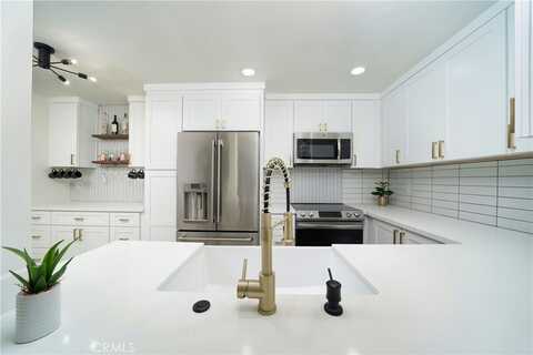 25671 Le Parc, Lake Forest, CA 92630