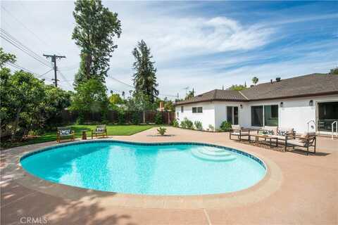 22330 Mobile Street, Woodland Hills, CA 91304