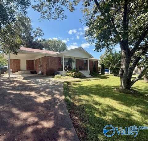 1518 Logan Street SW, Cullman, AL 35055