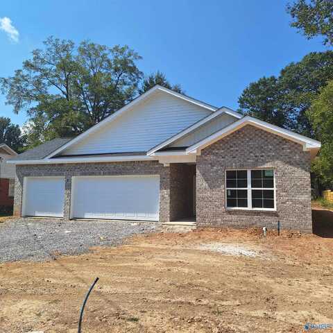 1301 Sparkman Street SW, Hartselle, AL 35650