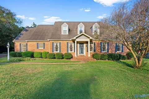 3203 Leafwood Place SW, Decatur, AL 35603