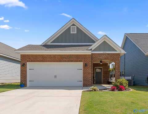1024 NW Highgrove Heights, Harvest, AL 35749