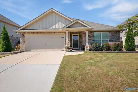 7304 Milas Way SE, Owens Cross Roads, AL 35763