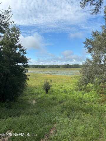 201 DICKENS Street, Interlachen, FL 32148