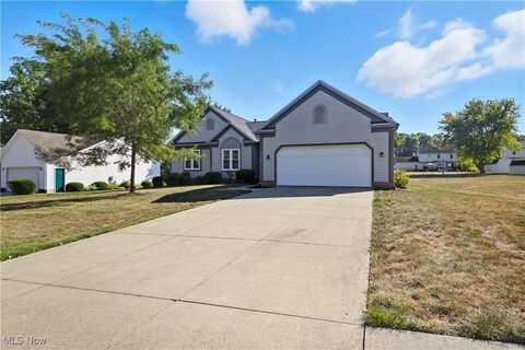 3210 Pine Hollow Drive, Ravenna, OH 44266