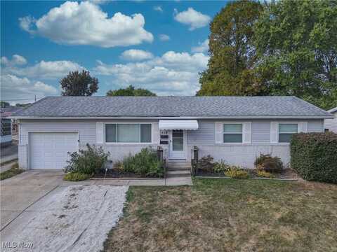 112 Sunrise Boulevard E, Mogadore, OH 44260