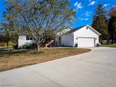 546 E Mohawk Drive, Malvern, OH 44644