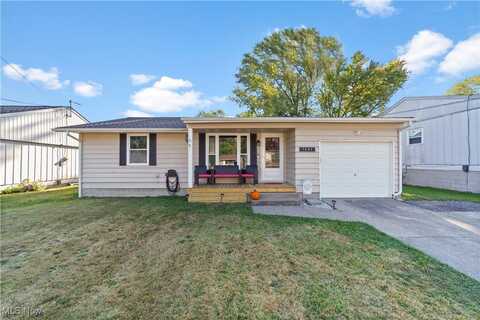 7045 Freeland Drive, Elyria, OH 44035