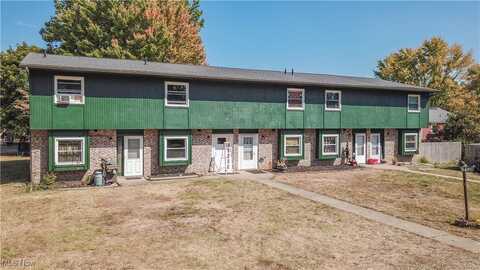 217 Edwin Street NW, Hartville, OH 44632