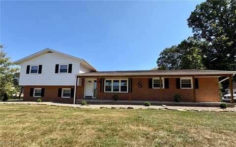 11121 Northwood Avenue NE, Bolivar, OH 44612