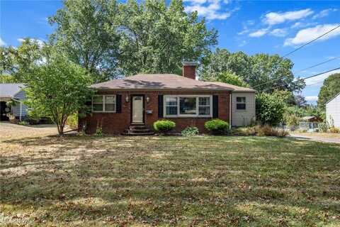 135 N Middle Street, Columbiana, OH 44408