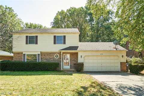 652 Palisades Drive, Akron, OH 44303