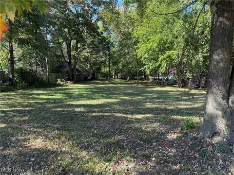 41 N Railroad Street, New London, OH 44851