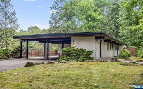 11 Fern River Road, Wayne, NJ 07470