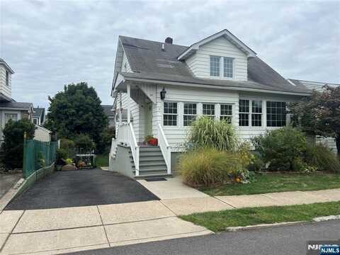 21 Pershing Street, Garfield, NJ 07026