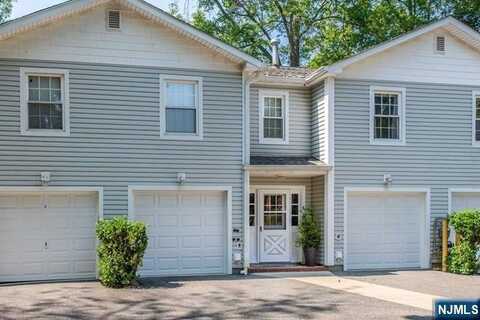 46 Crestwood Mews, Allendale, NJ 07401