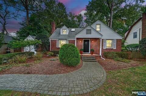24 S Lyle Avenue, Tenafly, NJ 07670