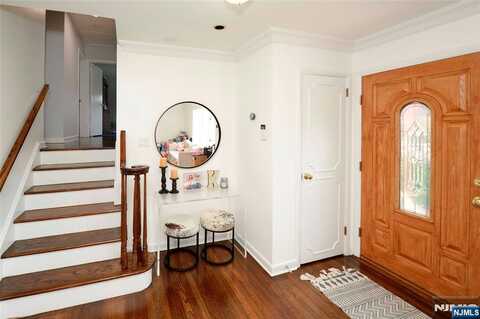 3 Garvey Place, Glen Rock, NJ 07452