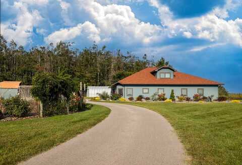 14290 Highland, Charlevoix, MI 49720