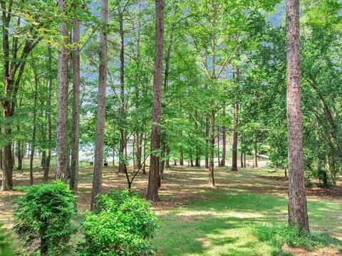 562 Lakeview Dr., Center, TX 75935