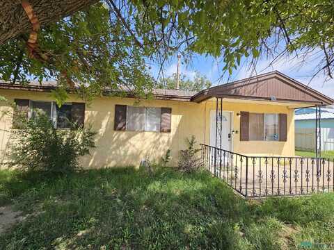 1207 E Holland Drive, Roswell, NM 88203