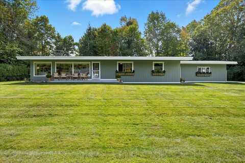 7 Oak Drive, Barre, VT 05641