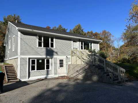 131 Portsmouth Avenue, Stratham, NH 03885