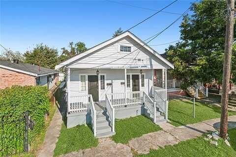 1826 GENERAL OGDEN Street, New Orleans, LA 70118