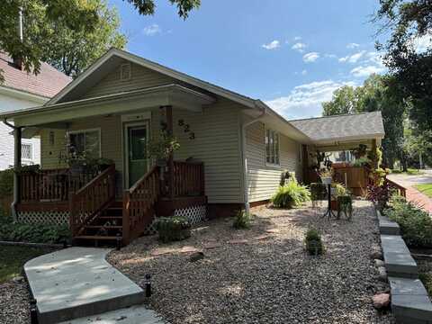 823 3rd Avenue, Nebraska City, NE 68410