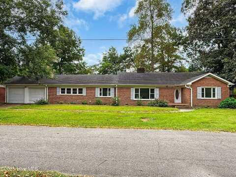 247 Farm Life Avenue, Vanceboro, NC 28586