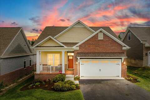 611 KENTWOOD Drive, Blacksburg, VA 24060