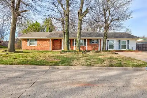 206 Del Mar Drive, Yukon, OK 73099