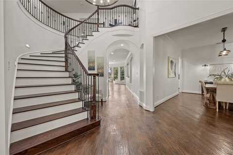 2038 Azalea Trail, Irving, TX 75063
